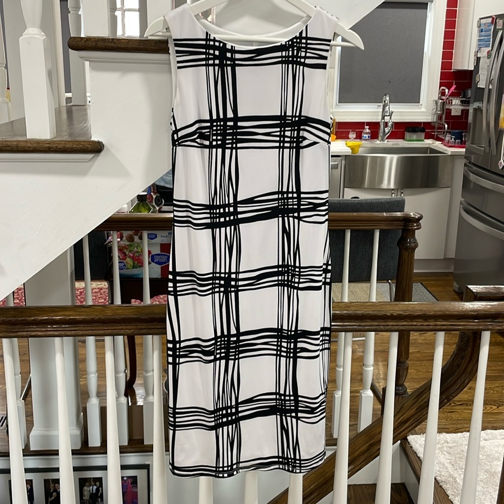 Frank Lyman Design dress used good condition.